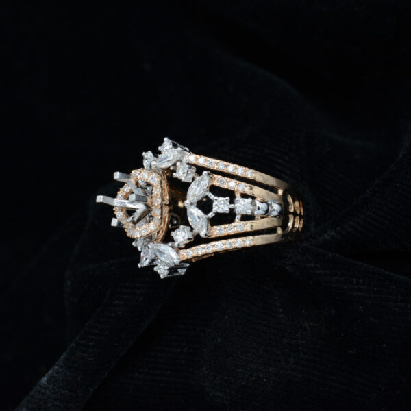Ladies Ring