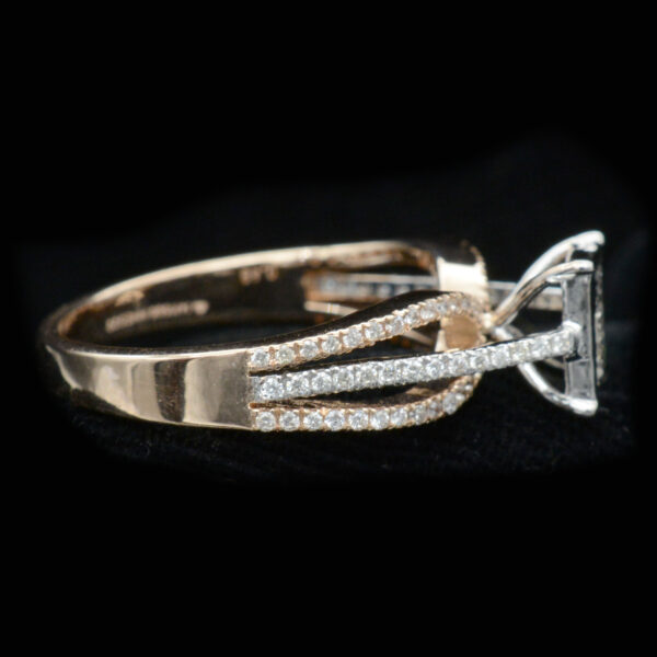 Ladies Ring
