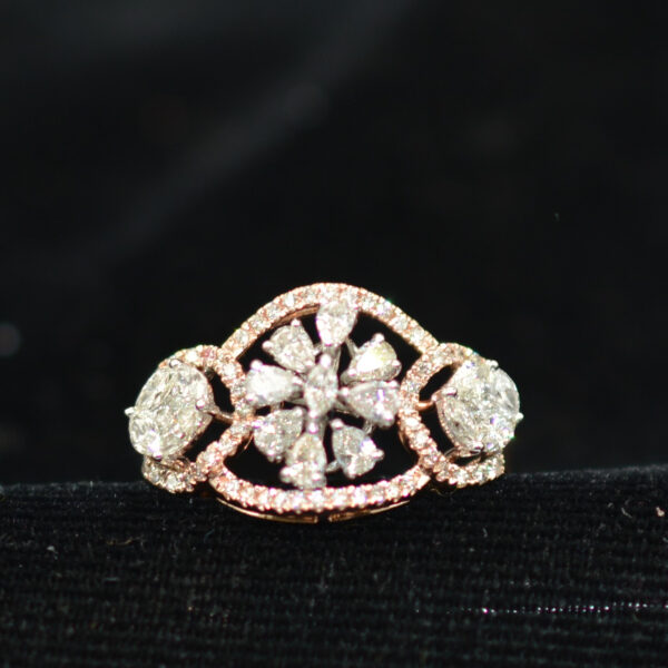 Ladies Ring