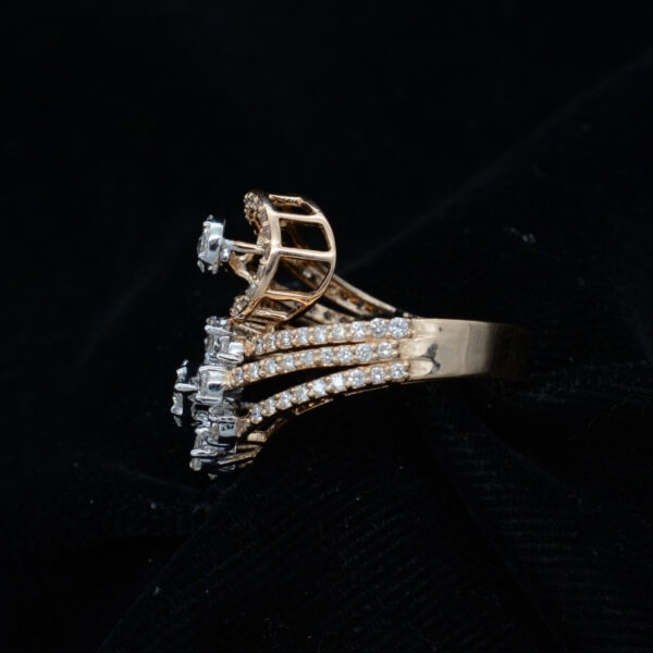 Ladies Ring