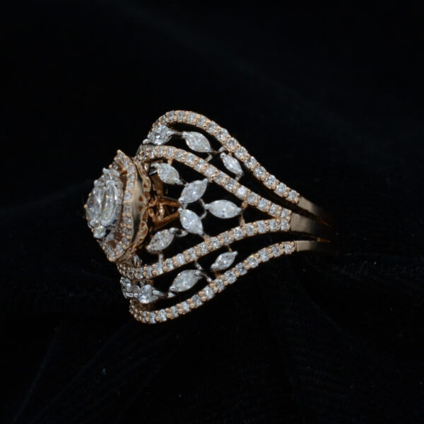Ladies Ring