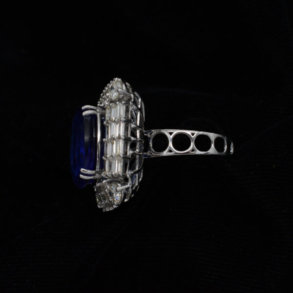 Ladies Ring