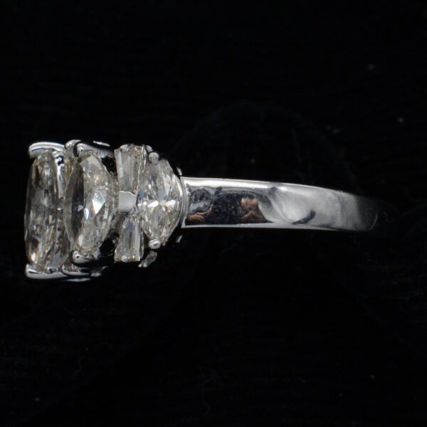 Ladies Ring