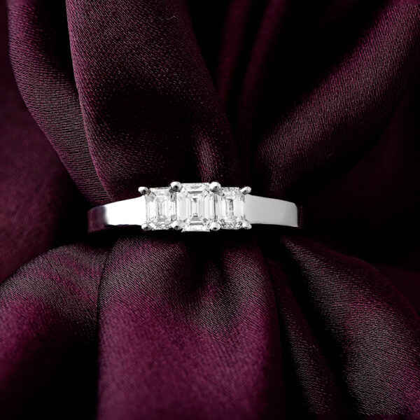 Ladies Ring