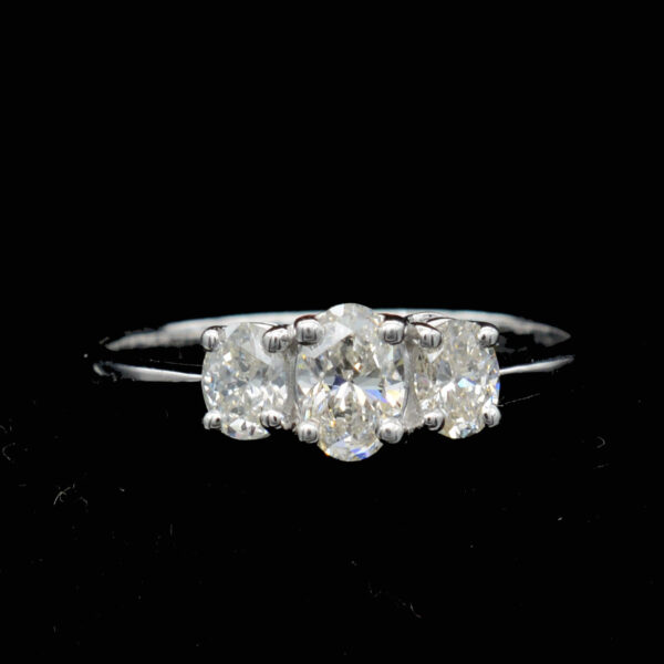 Ladies Ring