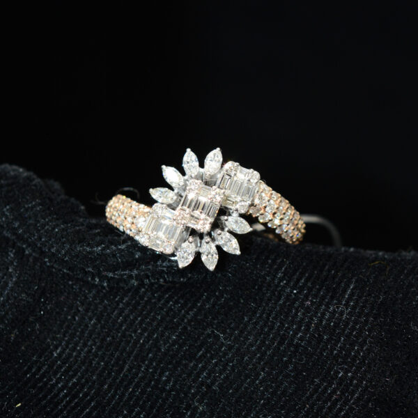 Ladies Ring