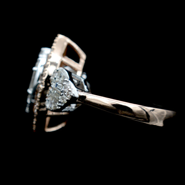 Ladies RING