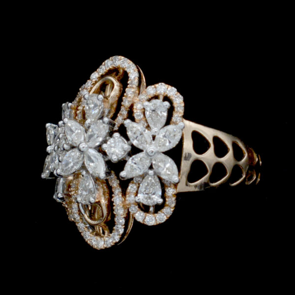 Ladies Ring