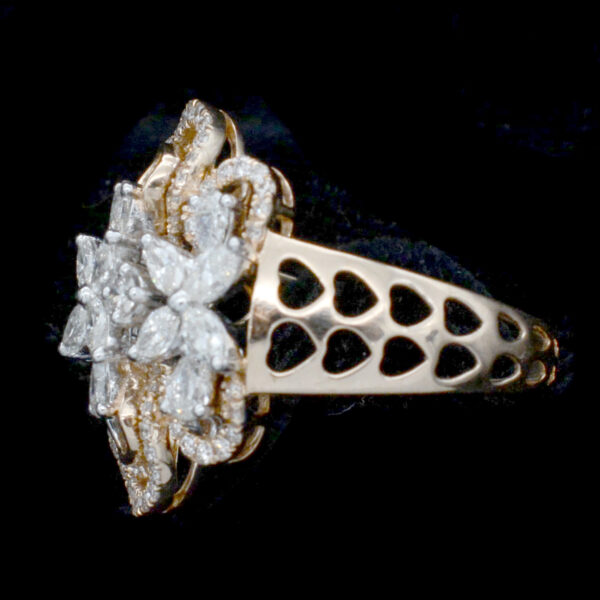 Ladies Ring