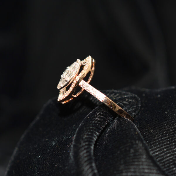Ladies Ring
