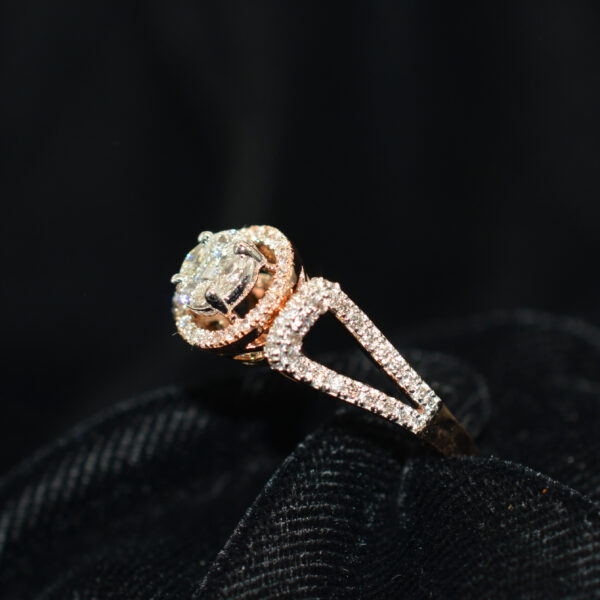 Ladies Ring