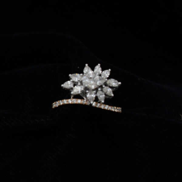 Ladies Ring