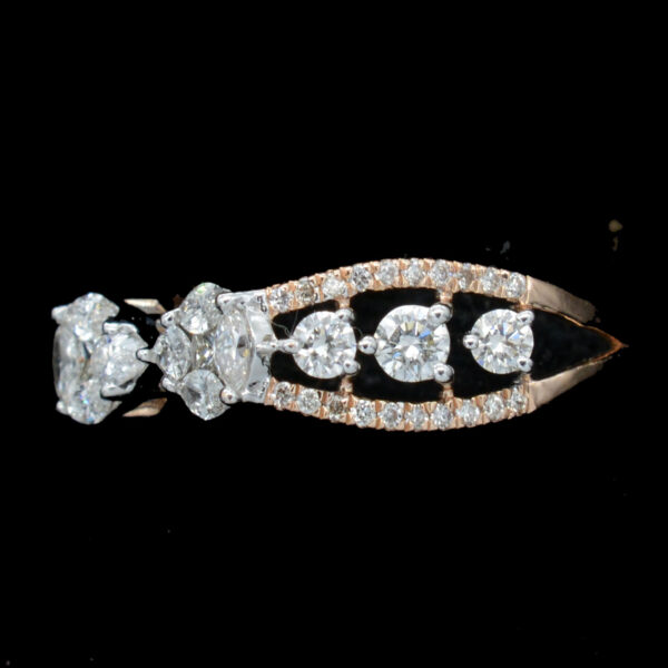 Ladies Ring