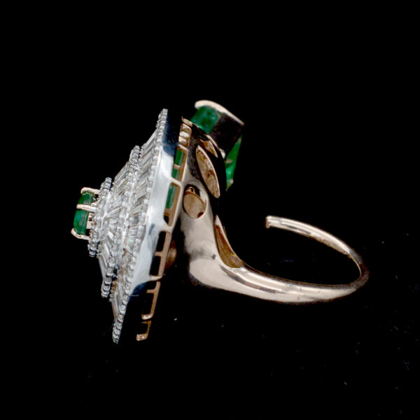 Ladies Ring
