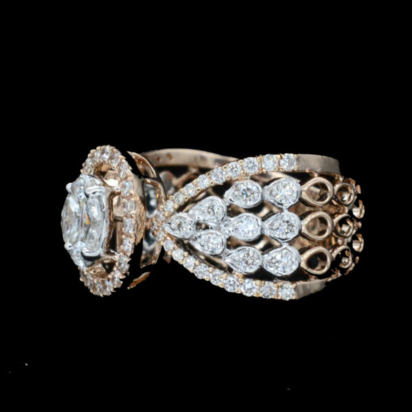Ladies Ring