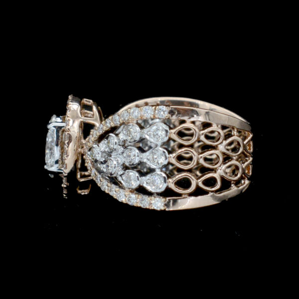 Ladies Ring