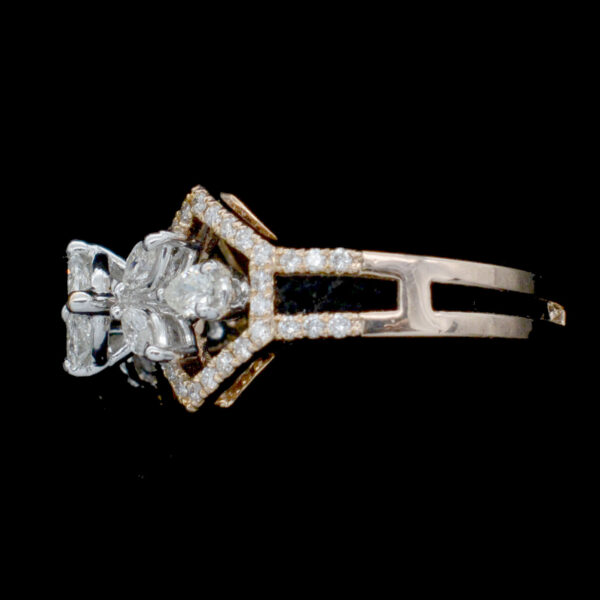Ladies Ring