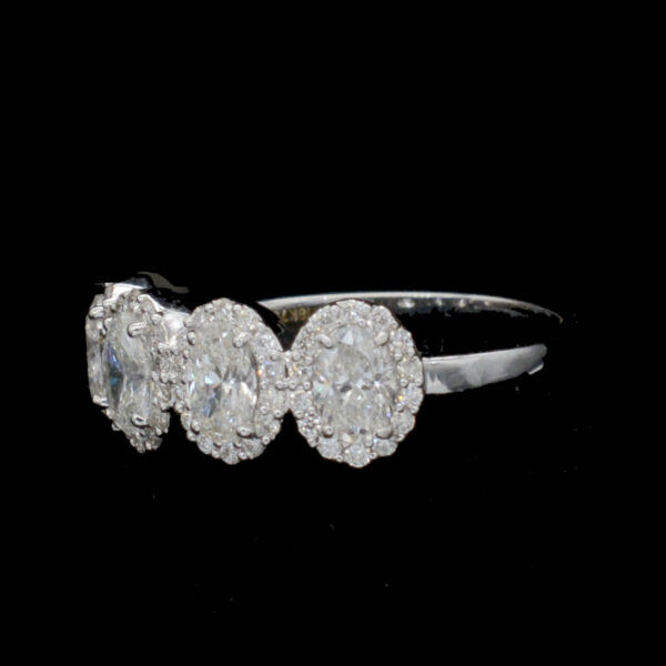 Ladies Ring