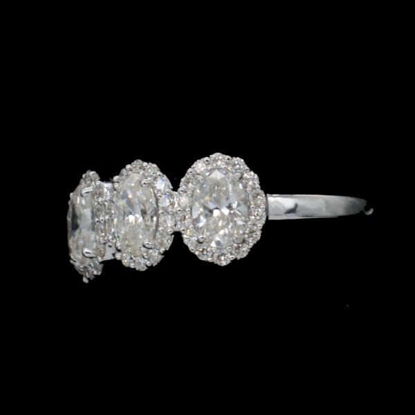 Ladies Ring