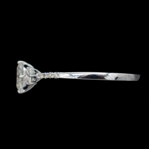 Ladies Ring
