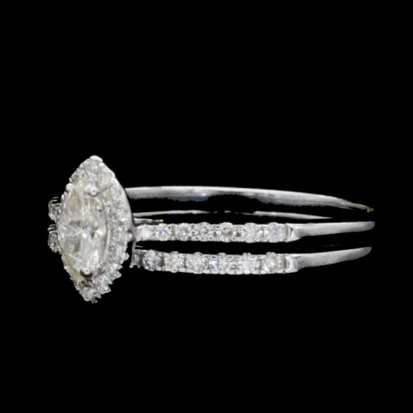 Ladies Ring