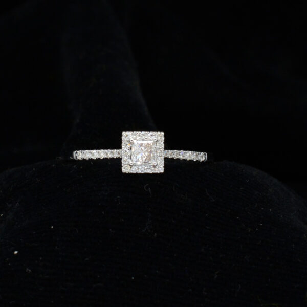 Ladies Ring