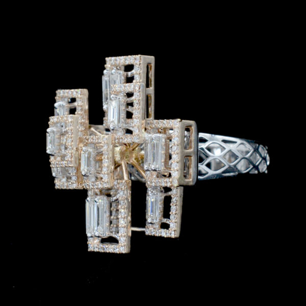 Ladies Ring