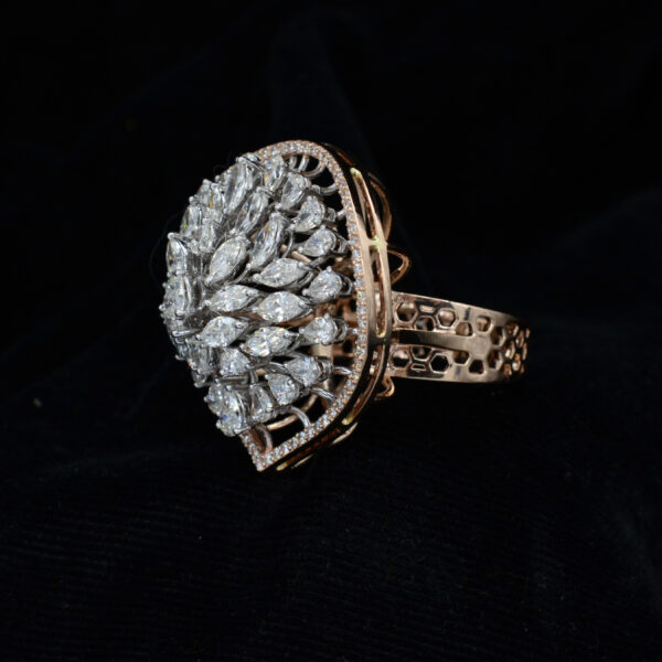 Ladies Ring