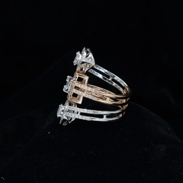 Ladies Ring