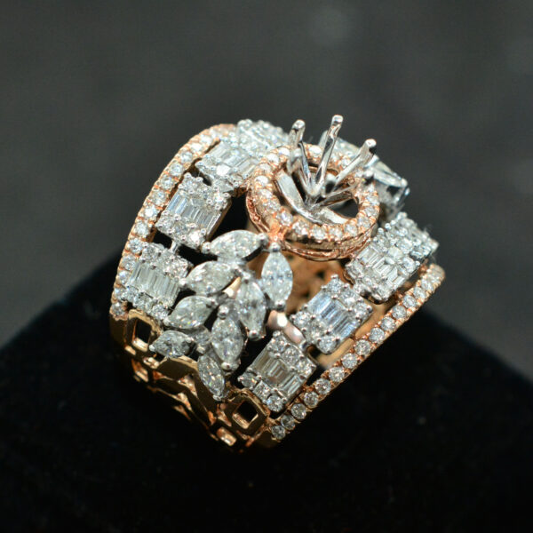 Ladies RING