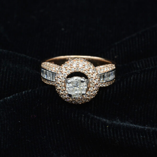 Ladies Ring