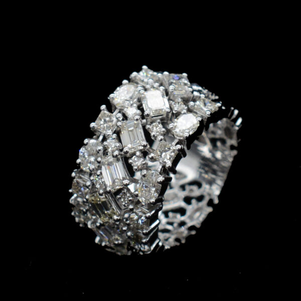 Ladies Ring