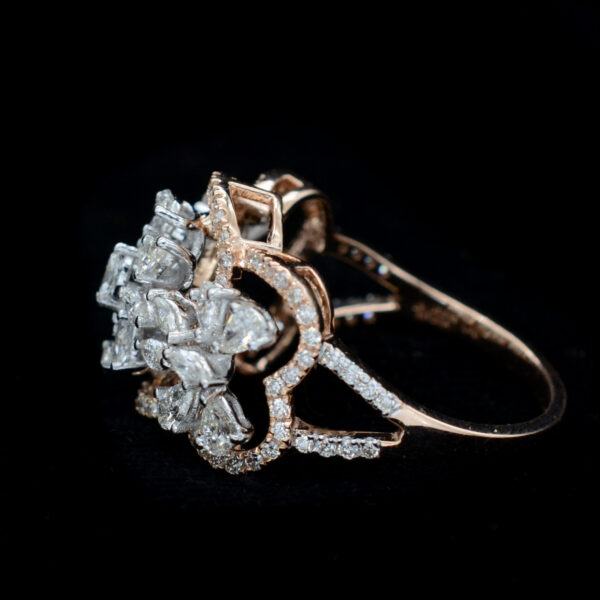 Ladies Ring