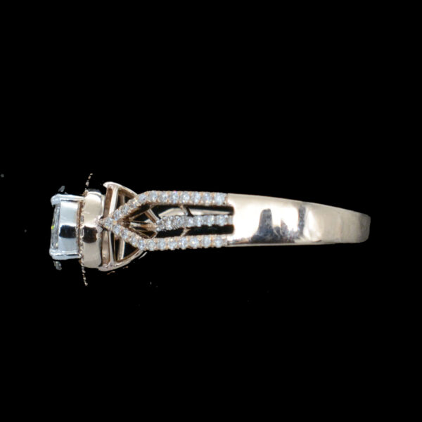 Ladies Ring
