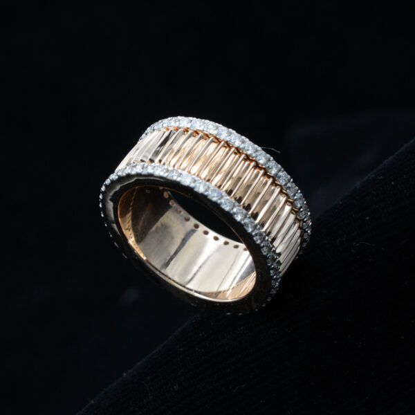 Ladies Ring