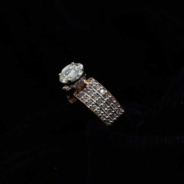 Ladies Ring