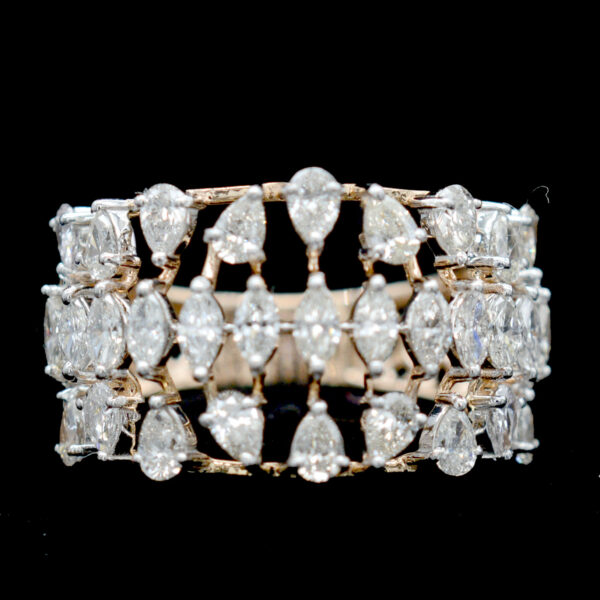 Ladies Ring