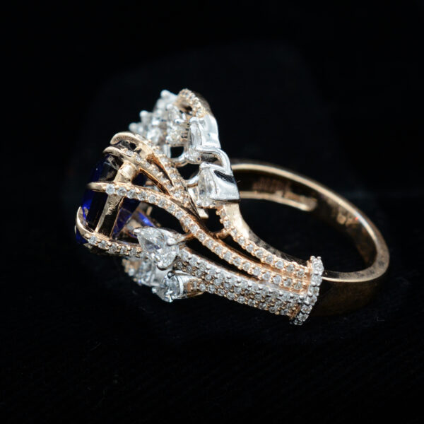 Ladies Ring