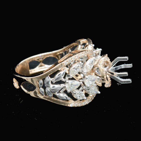 Ladies Ring