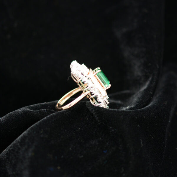 Ladies Ring