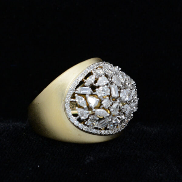Ladies Ring