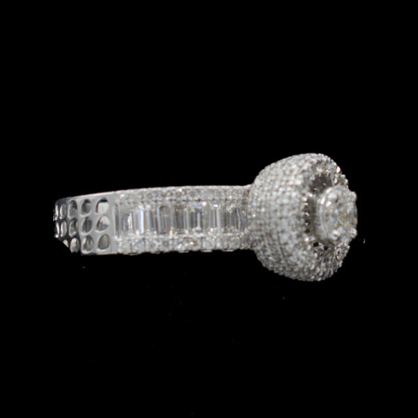 Ladies Ring