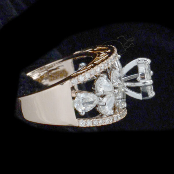 Ladies Ring
