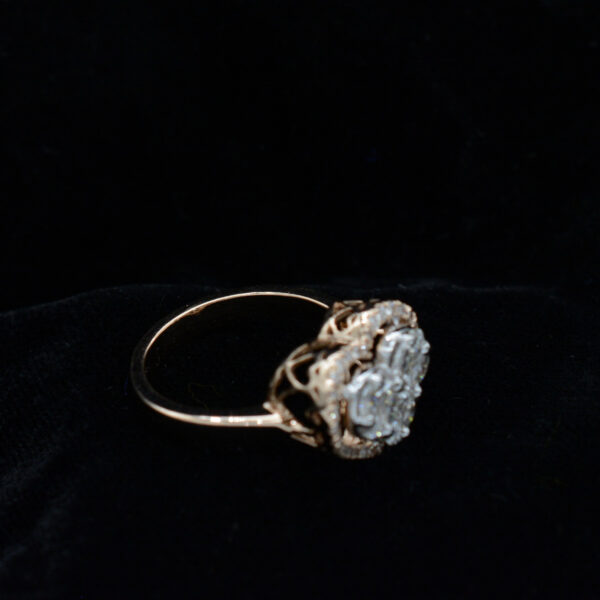 Ladies Ring