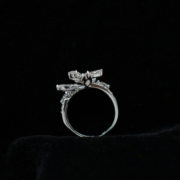 Ladies Ring