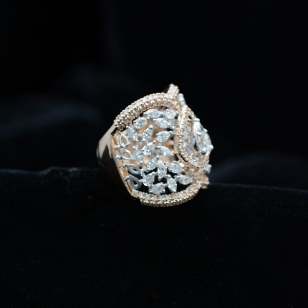 Ladies Ring