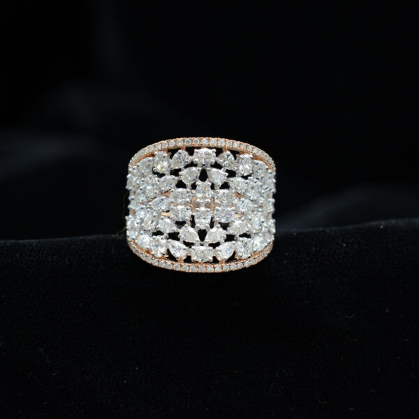 Ladies Ring