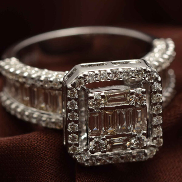 Ladies Ring