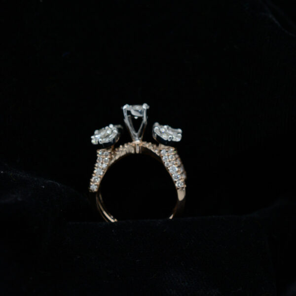Ladies Ring