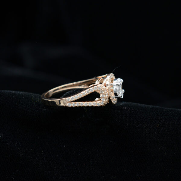 Ladies Ring